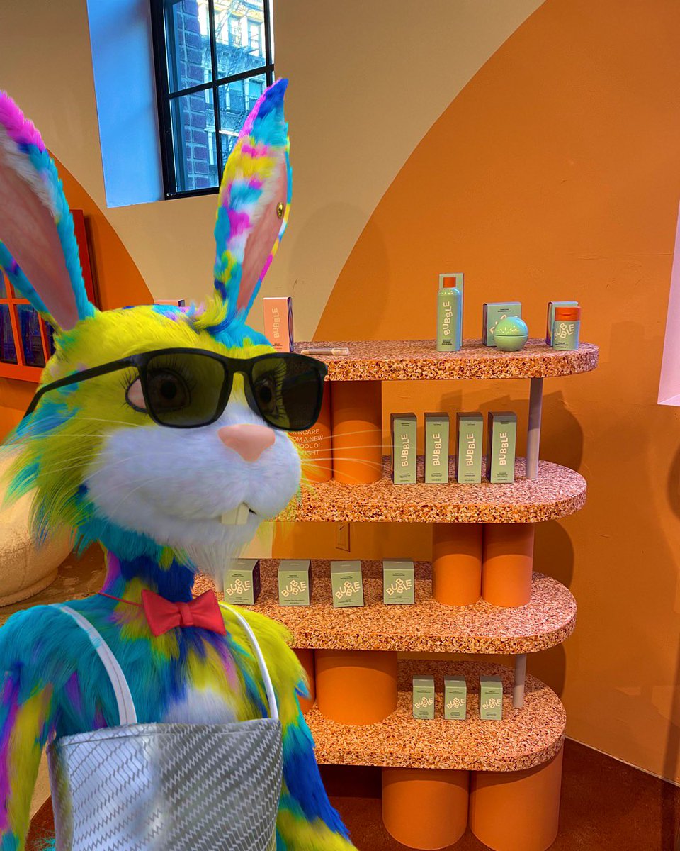 Flufficia's tweet photo. Looking for carrot 🥕 🧃 juice my morning ritual! Packed with vitamin C, protects my fur from sun damage &amp; free radicals!Who wants to join me? 🧡

@flufworld @partybearnft #Flufficia #FLUFworld #flufflefollowfluf #seekers #TheFound #healthylifestyle https://t.co/J6WKcfGRgt