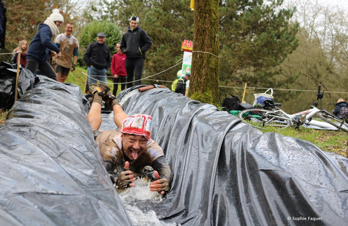 Ce dimanche 17 avril, c'est le grand jour : le retour de la May'Day ! De la course, des obstacles, du rire (beaucoup), et le tout pour la bonne cause !🤩🦹‍♂️
📸: ©Sophie Faguer