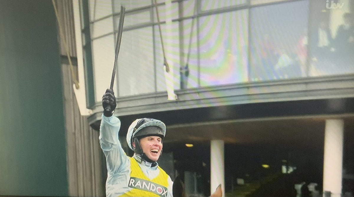 Alex Hales tweet media