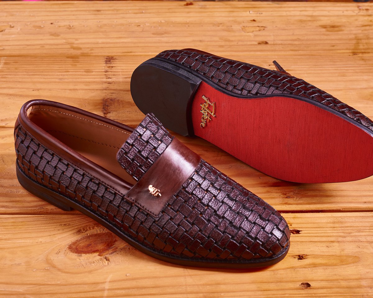 Fel_Steve's tweet image. Quote this tweet 

The quote with zero engagement within 24hrs gets any one of these frames from @houseoffelsteve