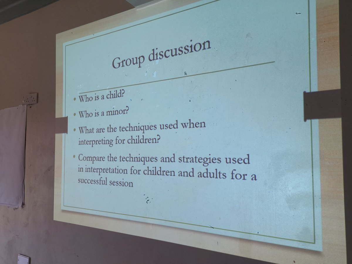 amudusalongo's tweet photo. Discussing now in groups the particular technics to consider while interpreting for children/ minors  by .@aanociate from .@refugeelawproj .
Children's differently from adults they can't understand the same way like adults and therefore we need to adapt to their level. https://t.co/tzkxhi0urM