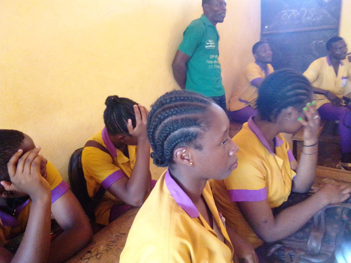 IsmamOfficiel's tweet photo. 🛑🛑🛑🛑🛑 
Orientation Scolaire 📚🥇😃 

Nous avons été aux côtés de nos jeunes apprenants des Collèges locaux pour leur orientation Scolaire  dans le leadership Entrepreneurial.
#St_JeanneDArc #CollegeSatching https://t.co/9g4QueuK3r