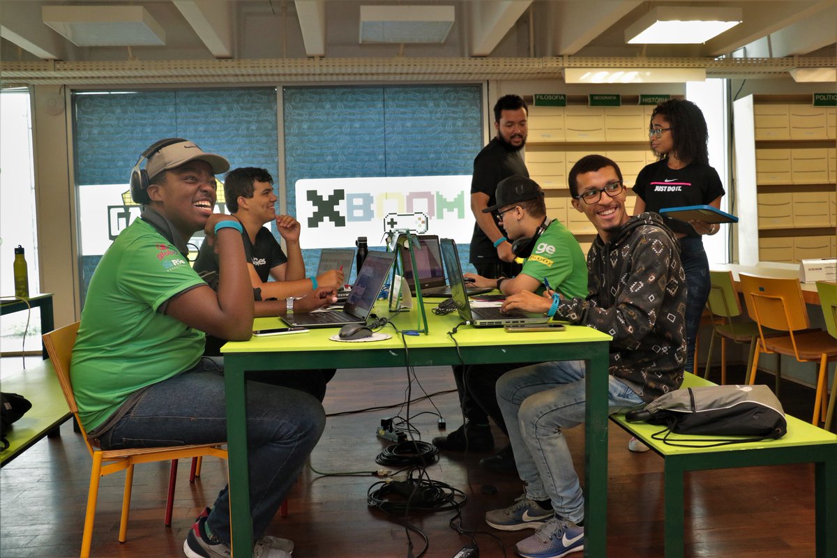 ProjetoXBOOM's tweet photo. Registros de ontem, nosso primeiro dia! #XBOOM 😉

Que felicidade acompanhar essas equipes focadas, tocando os projetos com dedicação! E hoje tem muito mais. Vem com a gente? 🤩

📸 Gui Maia/divulgação https://t.co/hWsAmNe0Yw
