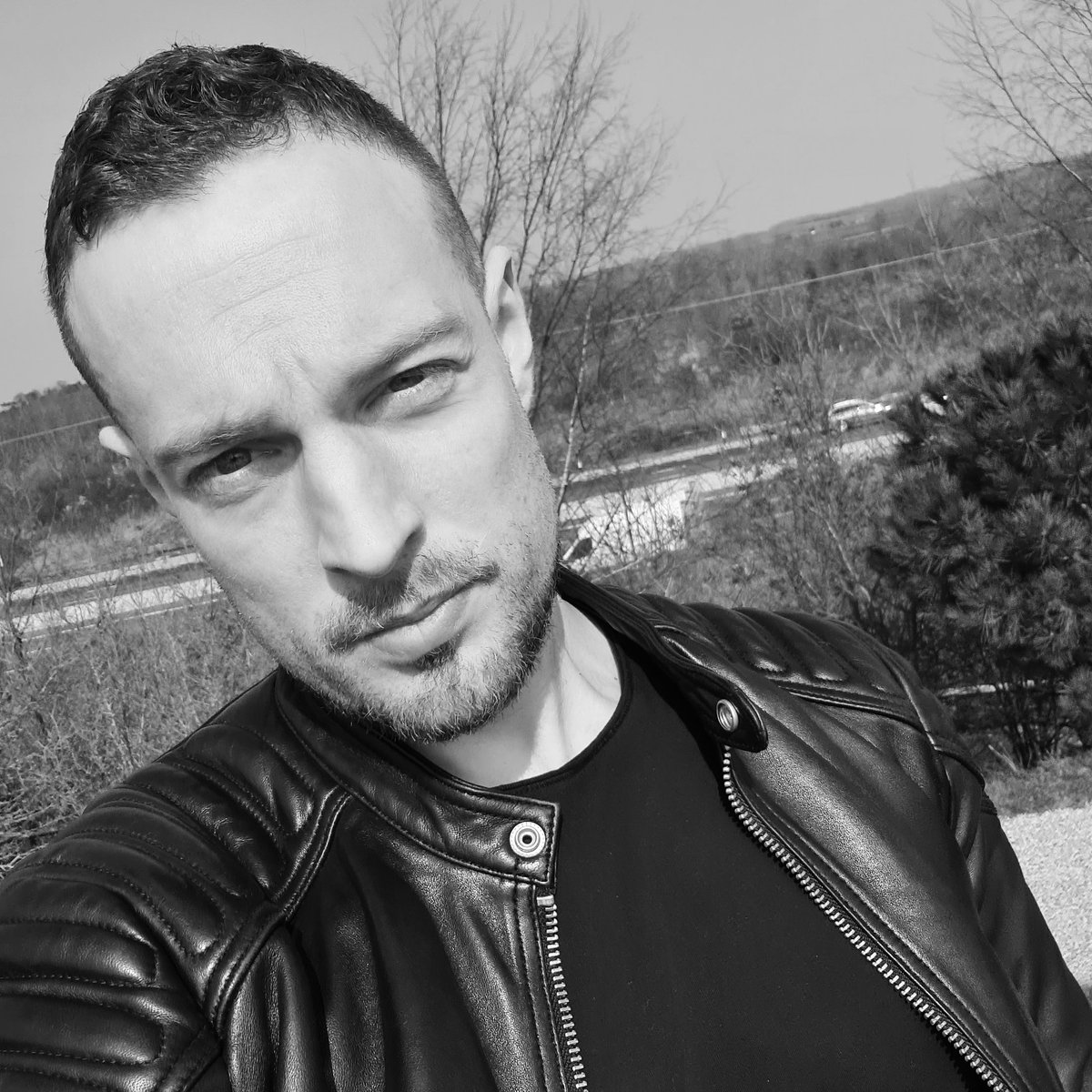digi_caps's tweet photo. I'm Jack, the creator of Digi Caps.

I'd love you to come down to the Bar &amp; Chill and talk to me in person about the project.

You'll see... it's No Cap!

👇🏼👇🏼👇🏼
https://t.co/ATwSMNcoJo

See you there #NFTCommmunity https://t.co/PGjX5Rr5Tz