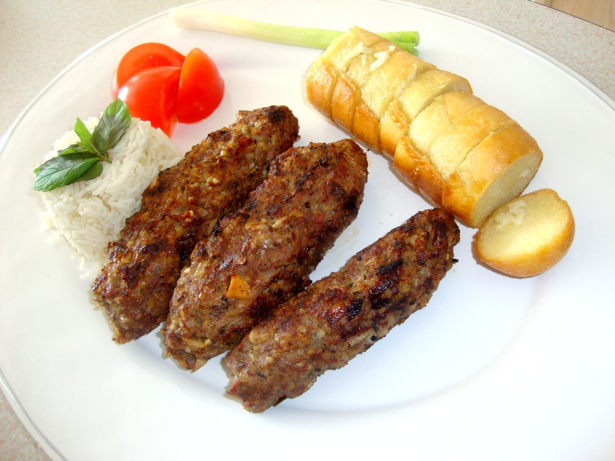BobtMgb's tweet photo. Lamb Kebabs, nothing much else needed to enjoy this dish https://t.co/rPcTjz6O2t