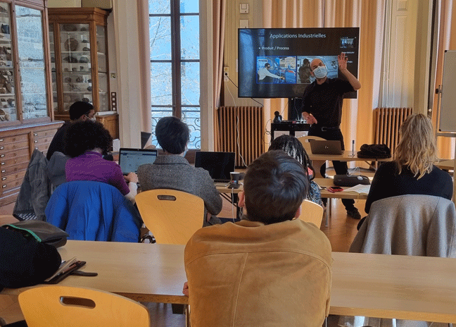 psl_univ's tweet photo. [#PSLWeek] - Une circulation entre les établissements et les disciplines au cœur du campus 🧑‍🎓👩‍🎓📚
Retour sur l’édition de mars 2022 au travers des témoignages d'étudiantes et étudiants qui y ont participé 👉 https://t.co/vaJGLuZMSE
#MastersPSL #LicencesPSL https://t.co/ewdPwSaS4f