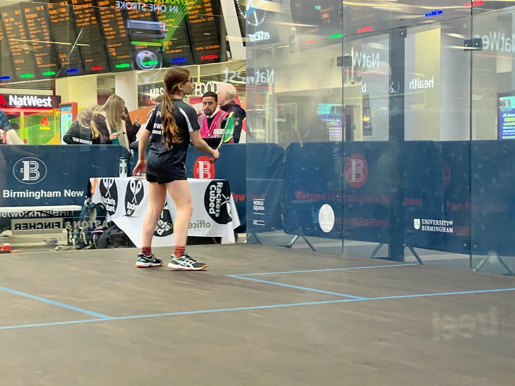 StratfordSquash's tweet photo. Our Warwickshire juniors joined county teammates to play on the all-glass showcourt currently lighting up New Street Station. An experience they’ll never forget! @SHOTTERYSPORT @StratSchPE @WillowsCE 
Learn more about this Squash United initiative!  👉https://t.co/q6d6WVoE5P https://t.co/PcevkV6mUh