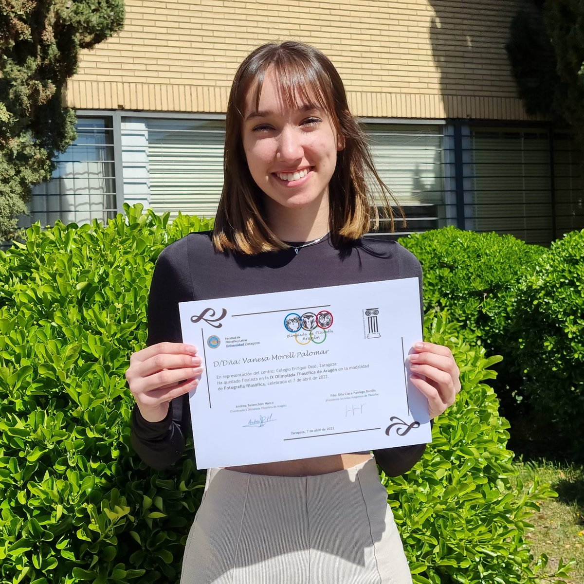 Nuestra alumna Vanesa Morell, de 1°A de Bachillerato, ha recibido hoy el diploma que la acredita como finalista de la Olimpiada de #filosofia de #Aragón, en un acto celebrado en el Aula Magna de la Facultad de Medicina de la Universidad de #Zaragoza. ¡Enhorabuena! <a href="/FETeresiana/">FET</a>