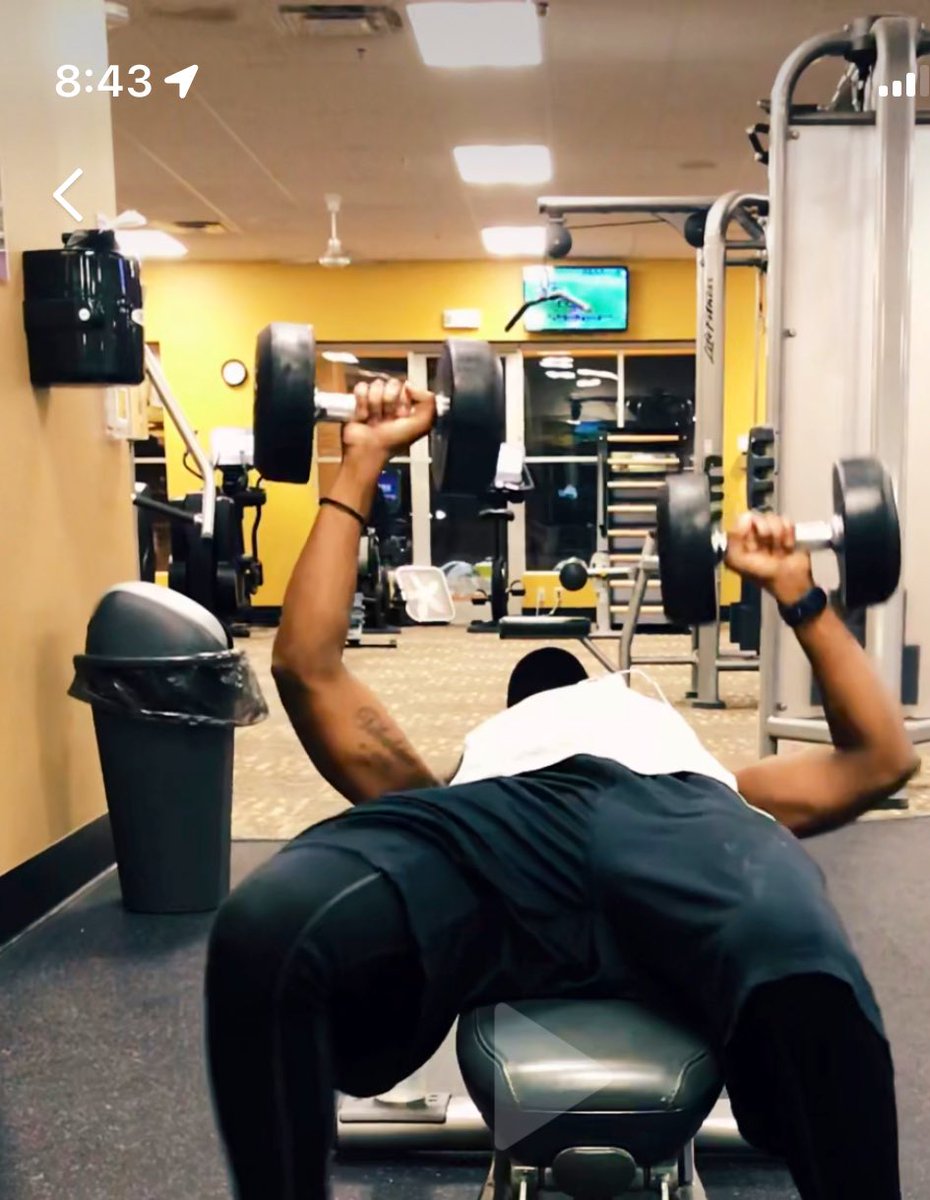 New Achievement! 

Yesterday evening.. I reached a new PR! 

100lb dumbbells each arm for a dumbbell bench press. 

Several years ago, I failed while attempting to do the same exercise with 40lb dumbbells. Pictured below my left arm gave out.

Moral of the Story: Keep Going!