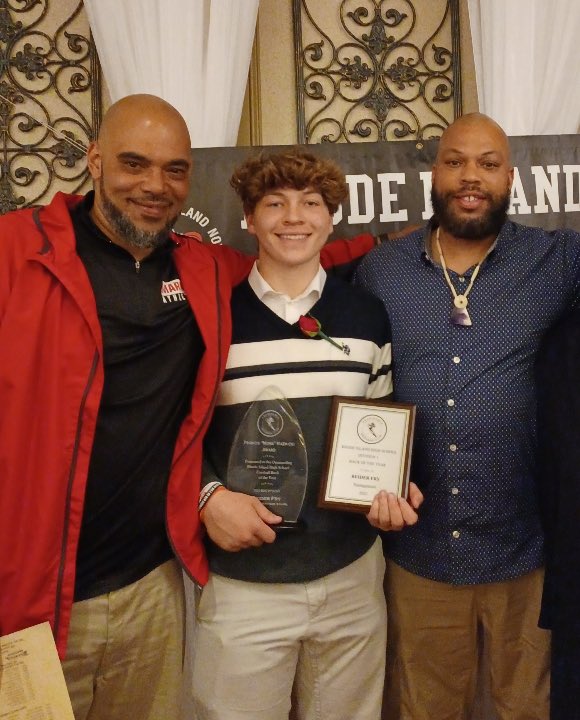 FryReider's tweet photo. Blessed to be awarded the RB of the year in the 🌊 state🙏. https://t.co/p9GZacUUBZ