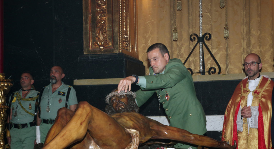 PlataformaMill1's tweet photo. A través de la cuenta oficial de la @cofradiamena , podrán informarse de los horarios que tendrá las #GuardiasLegionarias realizadas al #Titular de La Congregación el #STMO CRISTO DE LA BUENA MUERTE desde el #SabadoDePasion,con imposición de la #CoronaDeEspinas el 9A, a las 20:15 https://t.co/8XUKRLBbSV