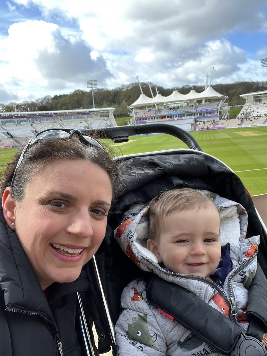 VickiElmer's tweet photo. My first day as an Executive Member @hantscricket and Max’s first visit to the Ageas Bowl. Plus a fitting tribute to Shane Warne at lunch 💔 
Go well this season Hampshire 🌹👑 #hantscricket https://t.co/u7OAIaCbZg