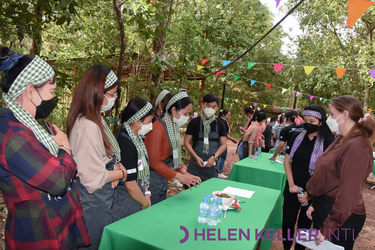HKroeun's tweet photo. Joined tasting cooked healthy foods by youth nutrition champions. All groups did very good job in cooking healthy foods. @SanneSigh https://t.co/NaTpthNrxj