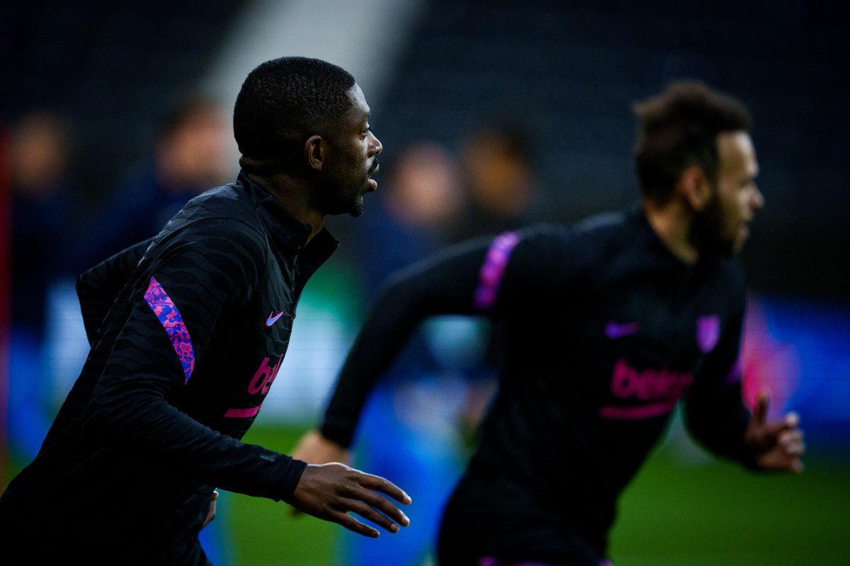 fcbarcelona_fra's tweet photo. 🇫🇷⚡ Des fans de @Dembouz ? 

#EintrachtBarça https://t.co/tJW8LmGJCZ