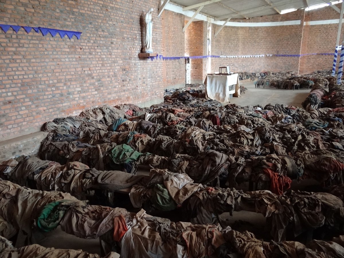 Holocaust-senteret (@hlsenteret) on Twitter photo Russland anklages for folkemord i Ukraina. Er folkemord i ferd med å bli et utvannet begrep? HL-forsker Anton Weiss-Wendt har skrevet en rekke bøker om temaet.
hlsenteret.no/aktuelt/nyhete…
<a href="/GHjeltnes/">Guri Hjeltnes</a> <a href="/NTB_PRM/">NTB pressemeldinger</a> <a href="/ABCNyheter/">ABC Nyheter</a> #folkemord #Ukraina #PutinWarCrimes Russland anklages for folkemord i Ukraina. Er folkemord i ferd med å bli et utvannet begrep? HL-forsker Anton Weiss-Wendt har skrevet en rekke bøker om temaet.
hlsenteret.no/aktuelt/nyhete…
<a href="/GHjeltnes/">Guri Hjeltnes</a> <a href="/NTB_PRM/">NTB pressemeldinger</a> <a href="/ABCNyheter/">ABC Nyheter</a> #folkemord #Ukraina #PutinWarCrimes