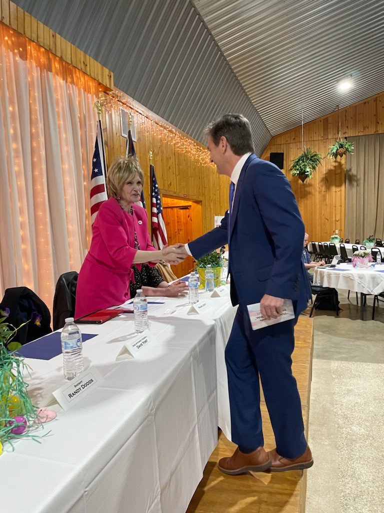dolan4ohio's tweet photo. It was great to return to Logan County to address their patriotic Lincoln Day Dinner in De Graff. Chairman Ranae Lentz hosted a fantastic event attended by fired up grassroots conservatives, party leaders and elected officials from 5 counties. All ready to #KeepOhioRed! #OHSEN https://t.co/ibsgA2AsIT