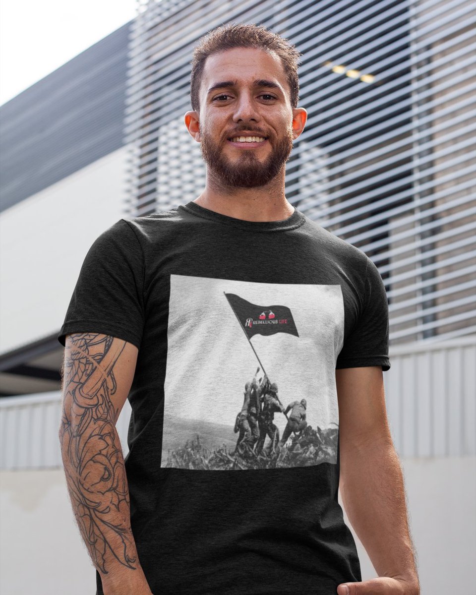 rebellious0605's tweet photo. 🏴 War Flag Men's T-shirt available in Black ⚫ Red 🔴 White ⚪ True Royal 🔵 and Yellow 🟡 Get this statement shirt by visiting the link: https://t.co/GMaA1a1JUW
#rebelliouslife #clothingstore #blackownedbusiness #tshirts #tees #daretobedifferent #rebelstyle #tattooedman #tattoo https://t.co/VHIU8MRQqg