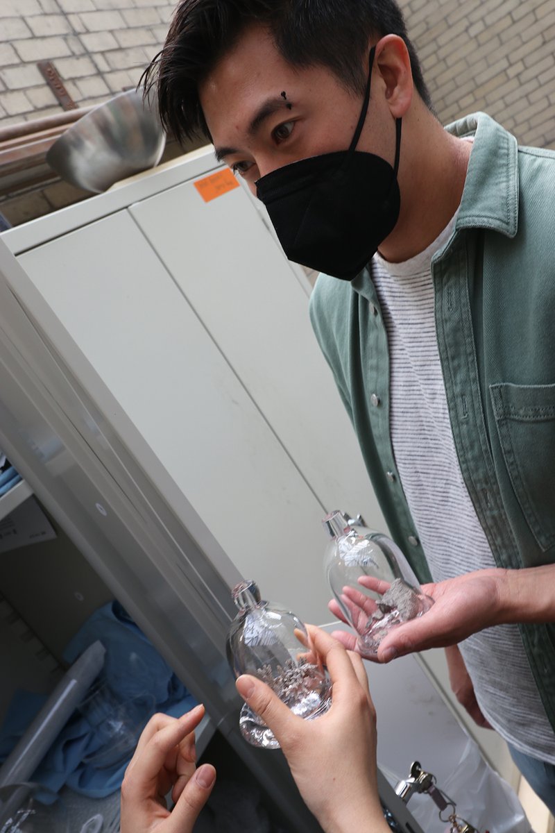 RIEPSCoR's tweet photo. Kevin Wong (@kevhwong), a @universityofri Ph.D candidate examining coral physiology under Dr. Hollie Putnam (@HolliePutnam), created a glass-based project for the 2022 Vis-a-Thon with @RISD's Daiqing (Tracy) Zhang. Check it out! https://t.co/aQrORjb4oB #SciViz #STEM #coral https://t.co/FqbFeW2hQ3