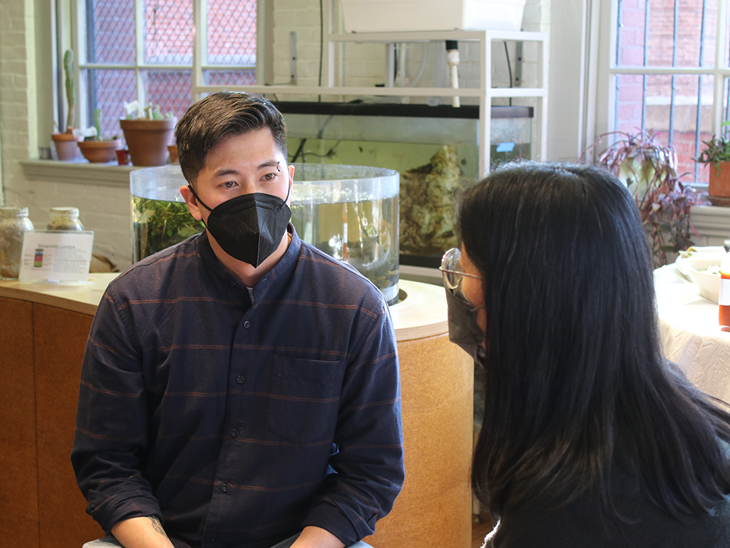 RIEPSCoR's tweet photo. Kevin Wong (@kevhwong), a @universityofri Ph.D candidate examining coral physiology under Dr. Hollie Putnam (@HolliePutnam), created a glass-based project for the 2022 Vis-a-Thon with @RISD's Daiqing (Tracy) Zhang. Check it out! https://t.co/aQrORjb4oB #SciViz #STEM #coral https://t.co/FqbFeW2hQ3
