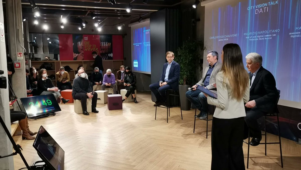 GaiaGo2's tweet photo. "Il dato è un attivatore dell’economia circolare. La vera domanda che bisogna porre alle Pa è, che dati volete? e non, che dati avete?"
#gaiago #smartmobilityecosystem #smartcity #smartbuilding #urbandevelopment 
Fonte: https://t.co/zh5uy0CWj9 
https://t.co/pSacESdFI0 https://t.co/3nGvx0Q2ZA