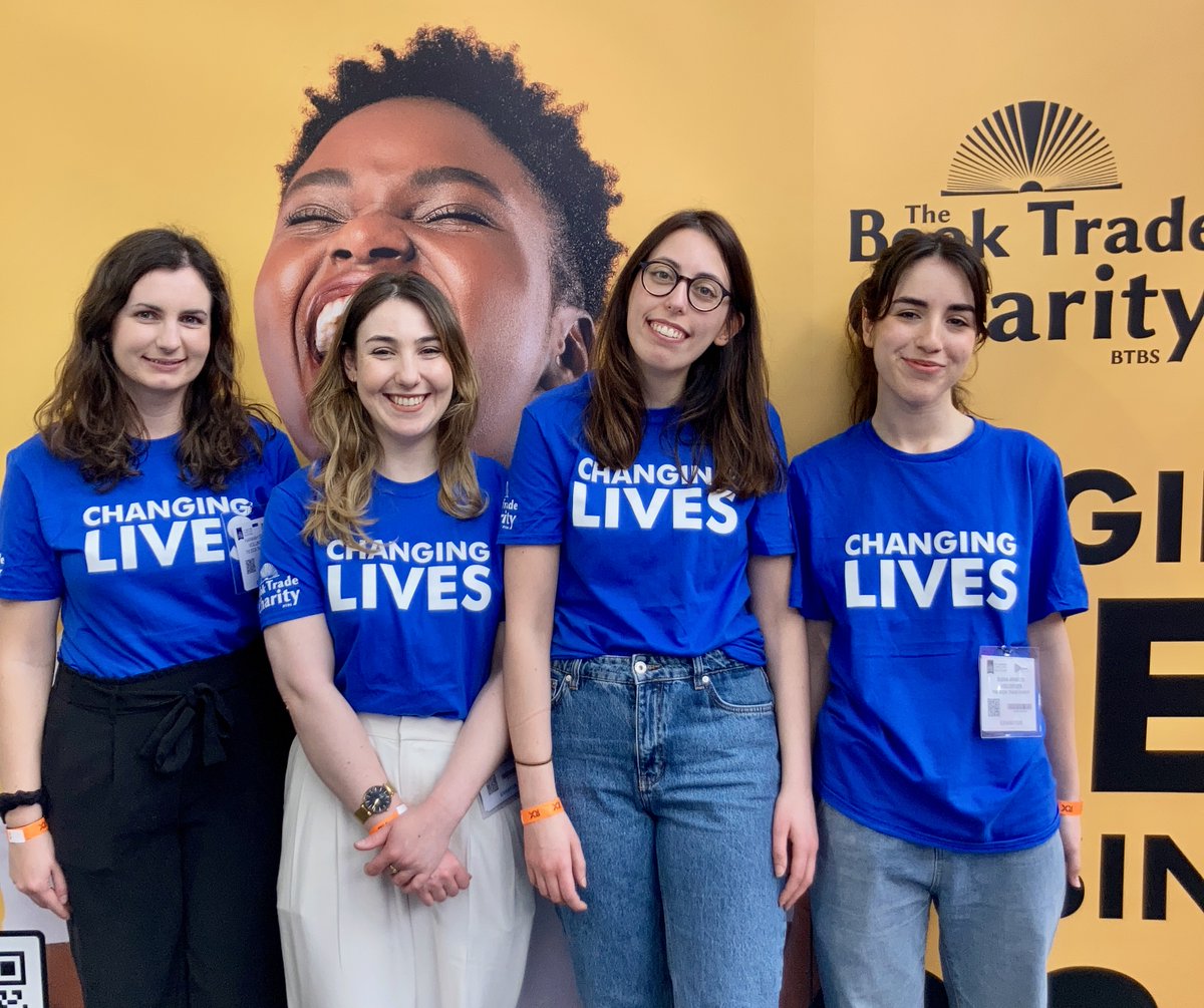BTBSCharity's tweet photo. And a massive thank you to @SYP_UK!

Hannah (@hstamp4), Zoe (@BondiZoe), Evita (@proustastic) and Elena (@elenaparicioc) joined us today to help collect and pack our donations. 

Welcome to the team!

@SYP_UK @SYP_LDN 

#LBF22 #LBF2022 #charity #booktrade 

@isobeldixon https://t.co/cHnYWEs0gN