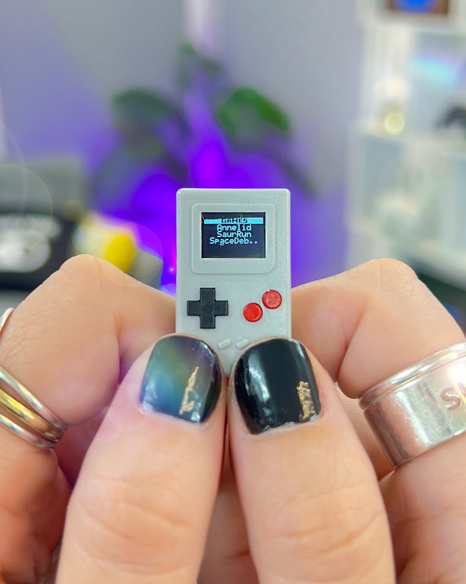 I bought the worlds smallest Game Boy and it actually WORKS! 😆 I mean... I didn't need it 🤷🏼‍♀️ but I had to have it! 💁🏼‍♀️ 😂 If your kids ever ask for a gaming setup... weeeeell there are options! HaHa just had to share this with you guys!! #Gameboy #tinytech #Game #Gaming