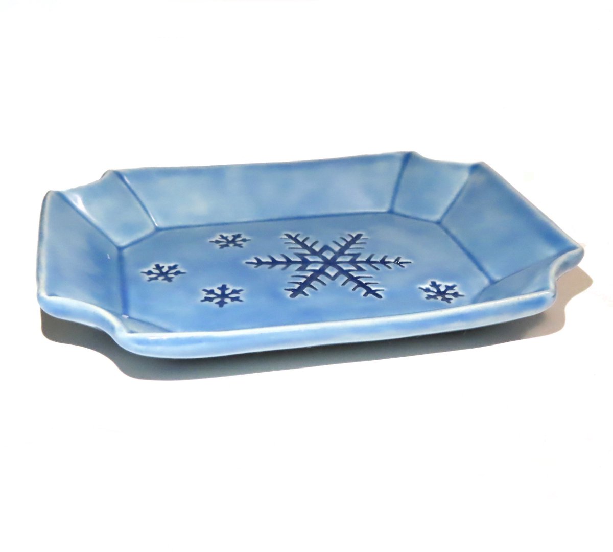 JKCJewelry's tweet photo. Blue Snowflake Soap Dish, Ceramic Dish, Rectangle Pottery Plate, Spoon Holder, Tea Bag Holder, Hand Built Pottery, Gift Idea, Décor https://t.co/GNHXTZQ5ry #handmade #pottery #art #ceramics #BlueDish https://t.co/WLLYR1QcRE