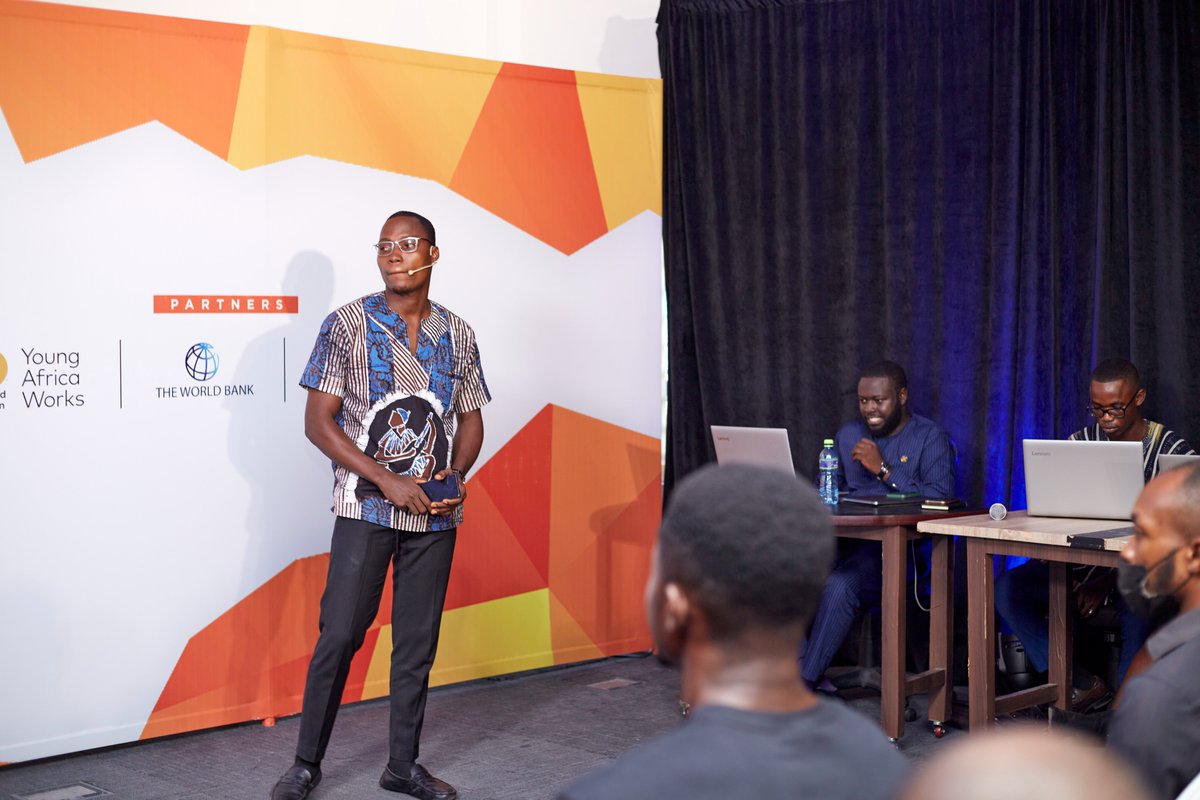 GhanaTechLab's tweet image. Incubation Pitch Day - Pitching

Mobile App Group is a functional team of developers specialized in developing software applications and providing other tech solutions with excellence and credibility.

The Mobile App Group is from @developershubgh 

#GhanaStartupSummit