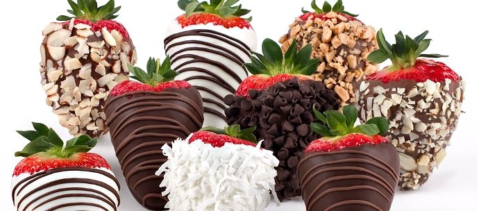 yosoyevamoon's tweet photo. Oye ¿Te gustan las fresas bañadas en chocolate? Pues a mi tambien😻 https://t.co/C887ASbzhn