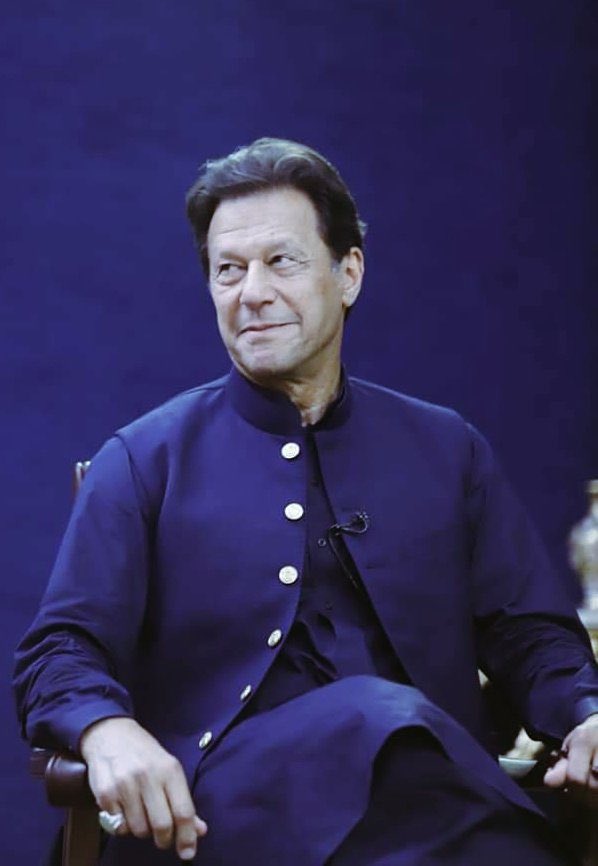 KashurShur's tweet photo. Are u waiting for my new surprise. 
Yes captan we are eagerly waiting. 
#آمریکا_کے_جج_جیت_گئے 
#WeStandWithPMIK 
# https://t.co/QgCSEj0dea