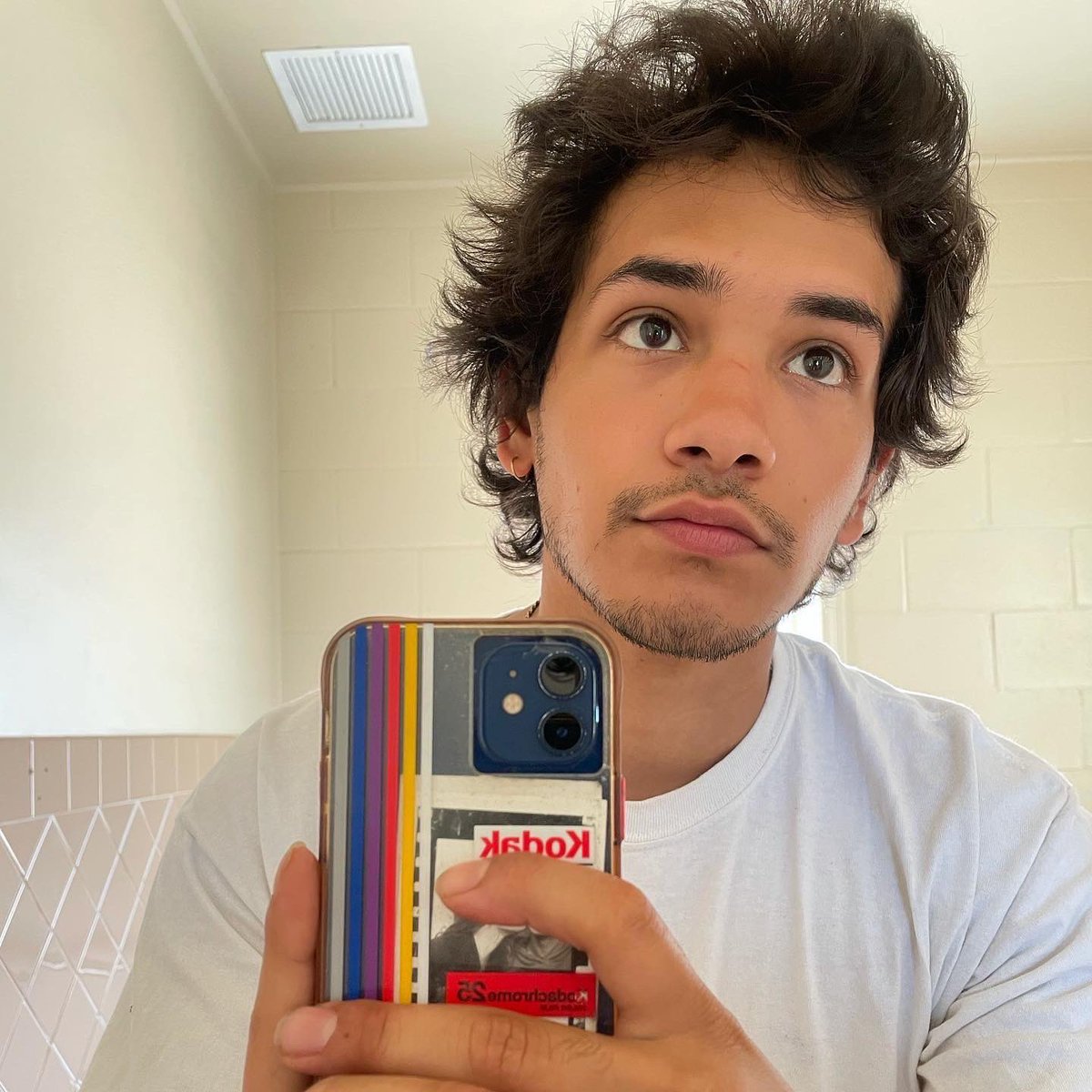 22