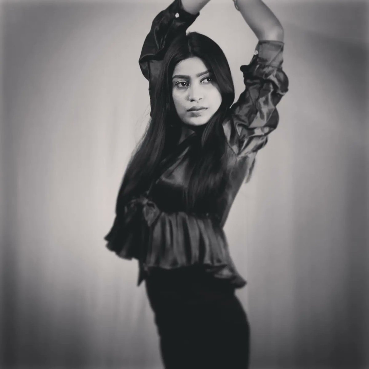 Jitika1's tweet photo. You may see me struggle, but you’ll never see me quit.
.
.
.#fashion https://t.co/xXUGu4jWW6