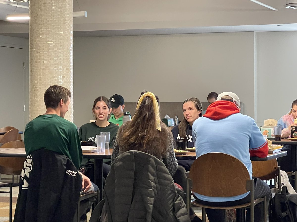 lnhsavid's tweet photo. Thank you, NWMSU! LNHS AVID juniors had a blast learning all about your amazing university. The food court review got 5 stars too. #northwestmissouriuniversity #bearcats #nwmsu #thisisavid https://t.co/3VKVuKyQEm