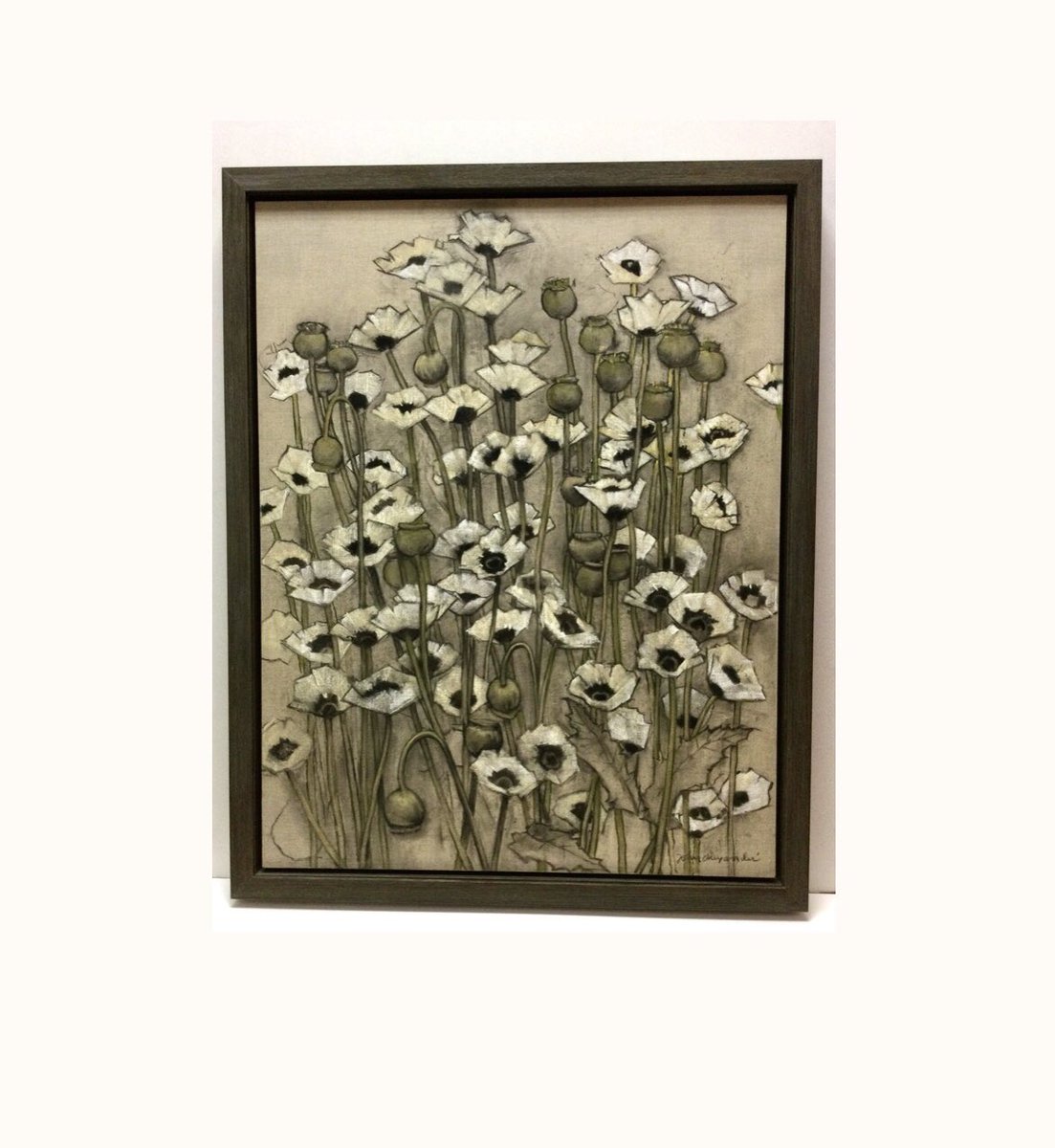 vjsstudio1023's tweet photo. A lyric painting of Poppies in oil &amp; charcoal on linen by Texas/Amagansett 🌊 artist #JohnAlexander   Framed with a floater canvas frame and adding museum glazing &amp; capped frame on top to protect surface charcoal. #vjsstudio #Custompictureframing #designinspiration #designideas https://t.co/A8aGBlNxwQ