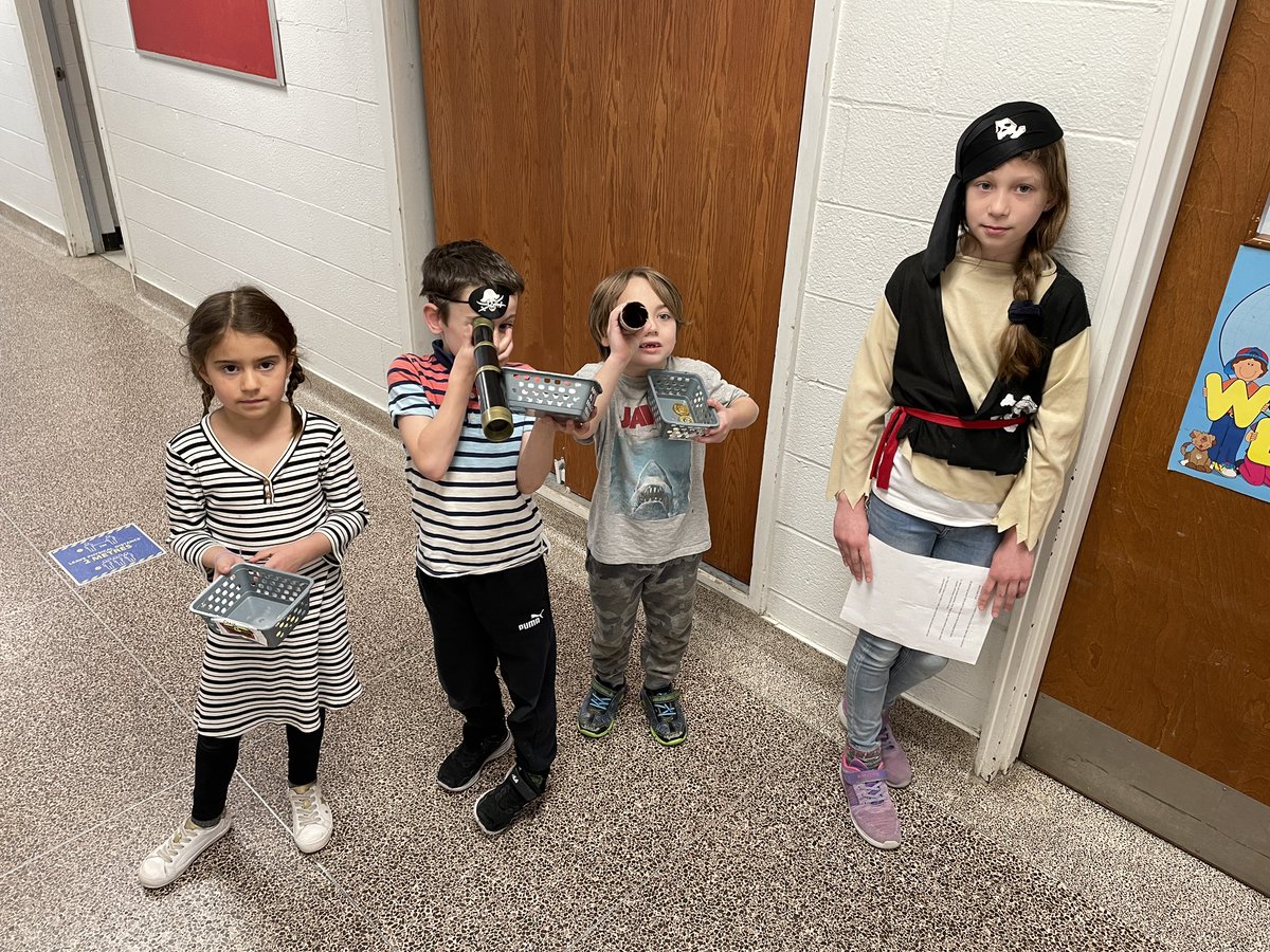 Happy pirate day in sk/1!! We enjoyed our treasure hunt for sight words.