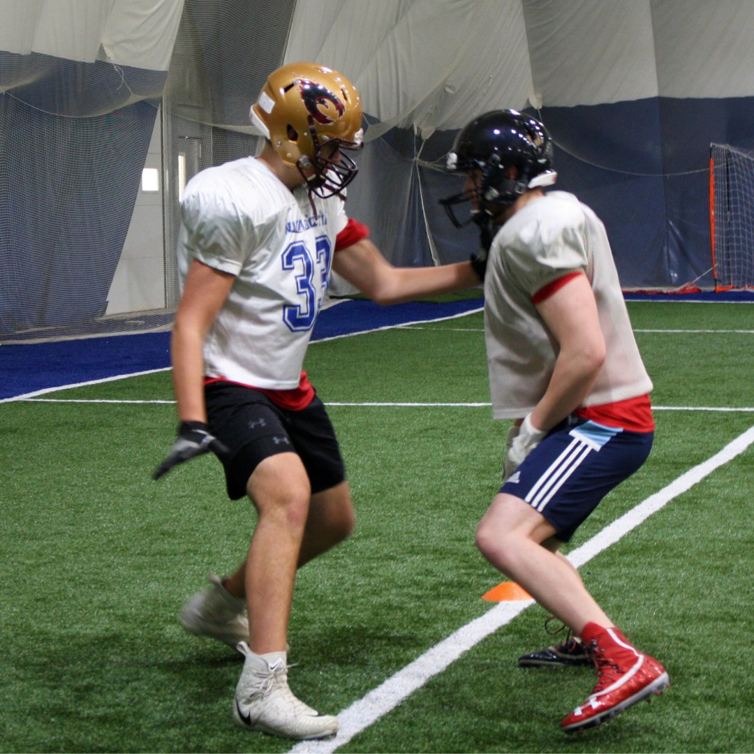 chatfootball's tweet photo. PHOTO RECAP 📸 The big guys put in some serious work at the CFC Tryout and Showcase in Halifax #CFCTS #CFCPG ⚒️ https://t.co/AUA7tCixoj
