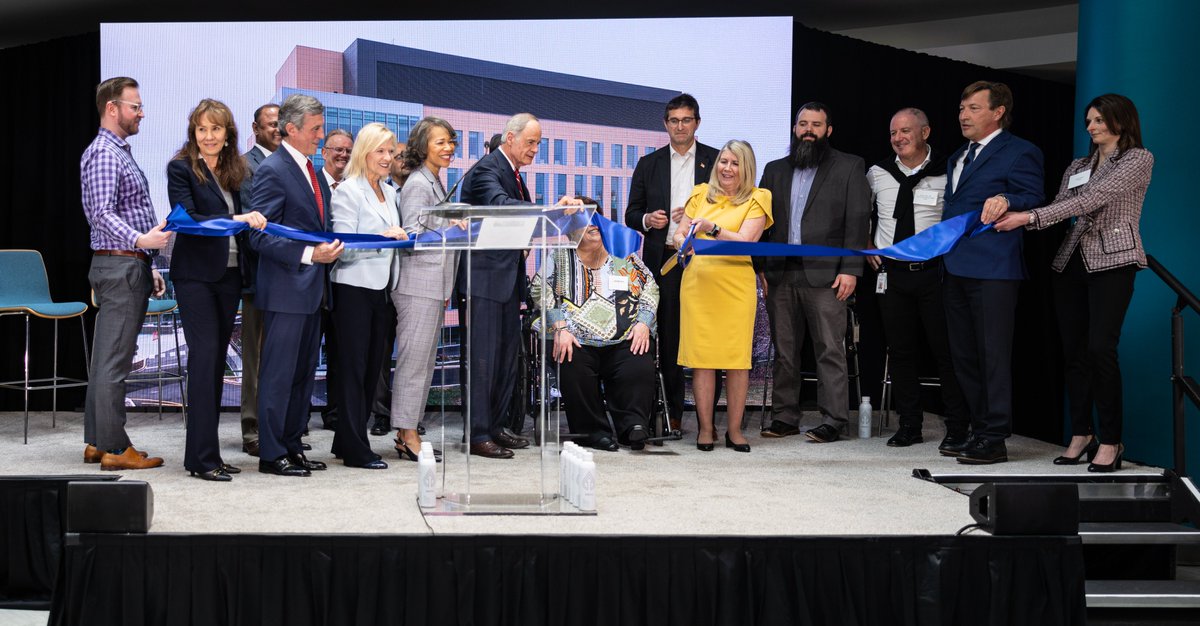 Incyte's tweet photo. We are excited to celebrate the opening of a new facility at our headquarters to house our research and clinical development efforts. Thank you to our guest speakers for helping us celebrate this milestone. https://t.co/hxp806HKSE