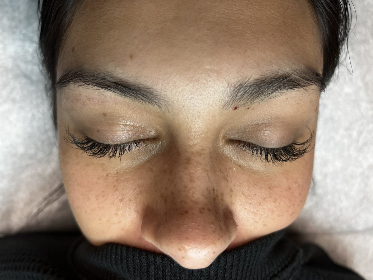 ally_esthetics's tweet photo. Lashes!! Wispy volume set using tdance lashes 14mm and 13mm, 0.07 D curl.
#lashes #lashextentions #esthe #esthetician #denton #tx #DentonTx #eyelashes #eye #student #estheticianstudent #estheticianschool https://t.co/STldk5ARO1