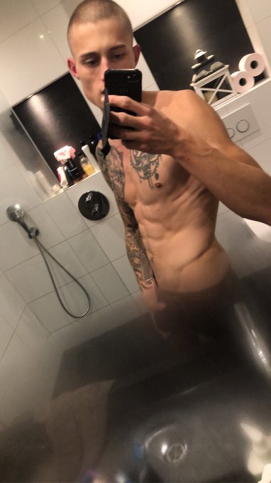 Who do you want me to collab with? Create content with👀😛 tag them and ill try to make it happen😈 https://t<a href="/tag/handjob"class="tags"><span>#handjob</span></a>