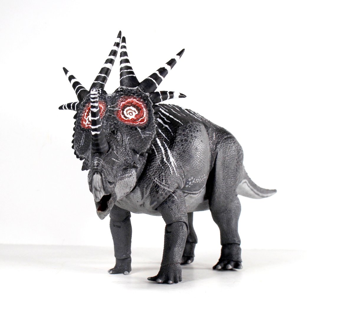 Beast_SculptKit's tweet photo. The full gallery for the Beasts of the Mesozoic Fans' Choice 'Old Buck' Styracosaurus is up now! https://t.co/aYrVoEbZ92  #beastsofthemesozoic #oldbuck #deadsoundanimation https://t.co/q7w0H3QhfH