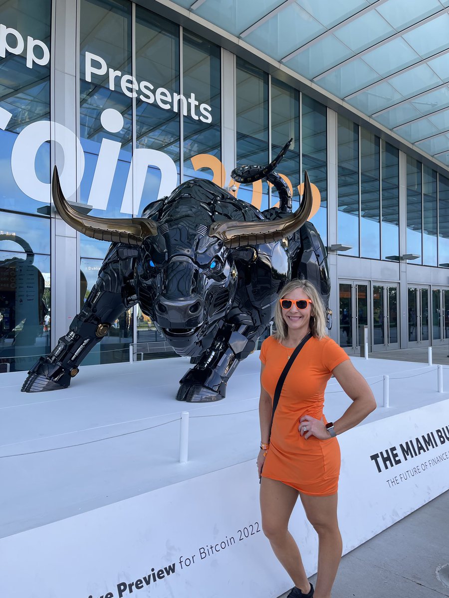 mgibson740's tweet photo. #Bitcoin2022 #bitcoin enjoying the atmosphere with like minded people https://t.co/4v7fKgPefV