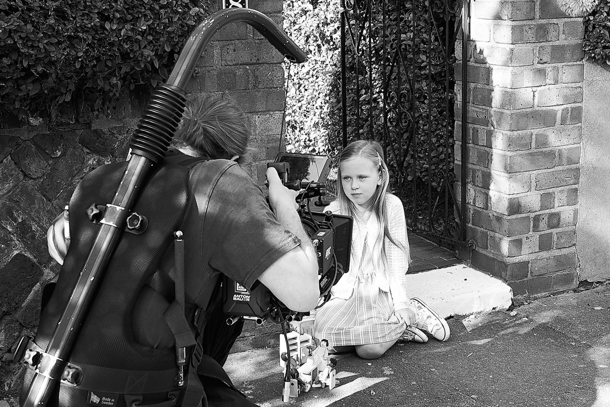 AliceEloiseLing's tweet photo. BTS for Gibson Guitars- Fleetwood Avenue short. Alice had a great time with Elemo Global Productions #elemo #elemoglobal #bts #snapshot #photo #stills Agency @SallyKingAgency BTS shot by Julia Laird https://t.co/b3CjsJKglt