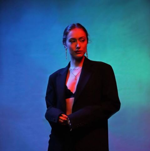 listenwivmonger's tweet photo. Chilled and jazz infused new single 'Fool' out now from @ImGeorgEstelle via @DstnctSpace : https://t.co/ZkNQYqA3nh https://t.co/0AISQVWGAK