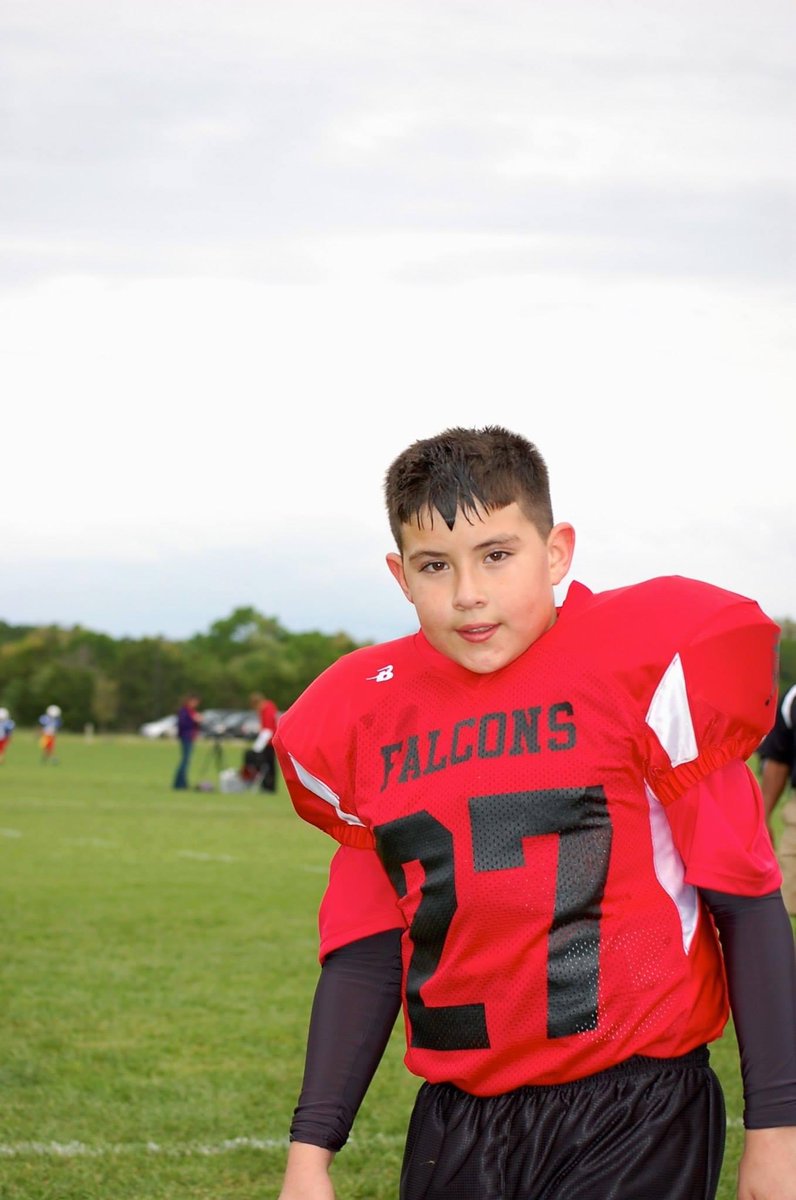 This kiddo graduates in a few weeks! This picture was taken 8 years ago ♥️ <a href="/DavidRamirez_60/">David Ramirez</a>