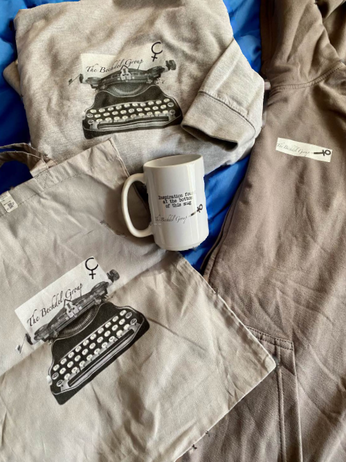 TheBechdelGroup's tweet photo. Did you know we have merch? All proceeds go toward producing new work! Check it out here: https://t.co/OGDDAjEmyM https://t.co/pInahEJmhi