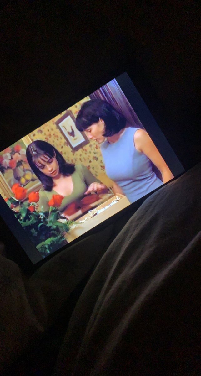 siobhant6's tweet photo. @H_Combs this has made me extremely happy getting to rewatch this 🥰🥰🥰 https://t.co/GPaQ4Ehphb