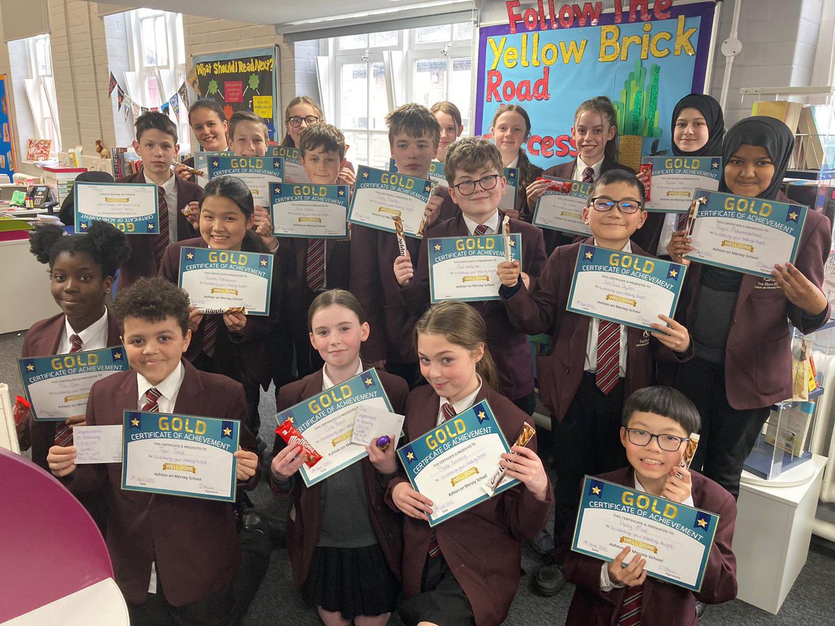 Miss Lyons tweet media