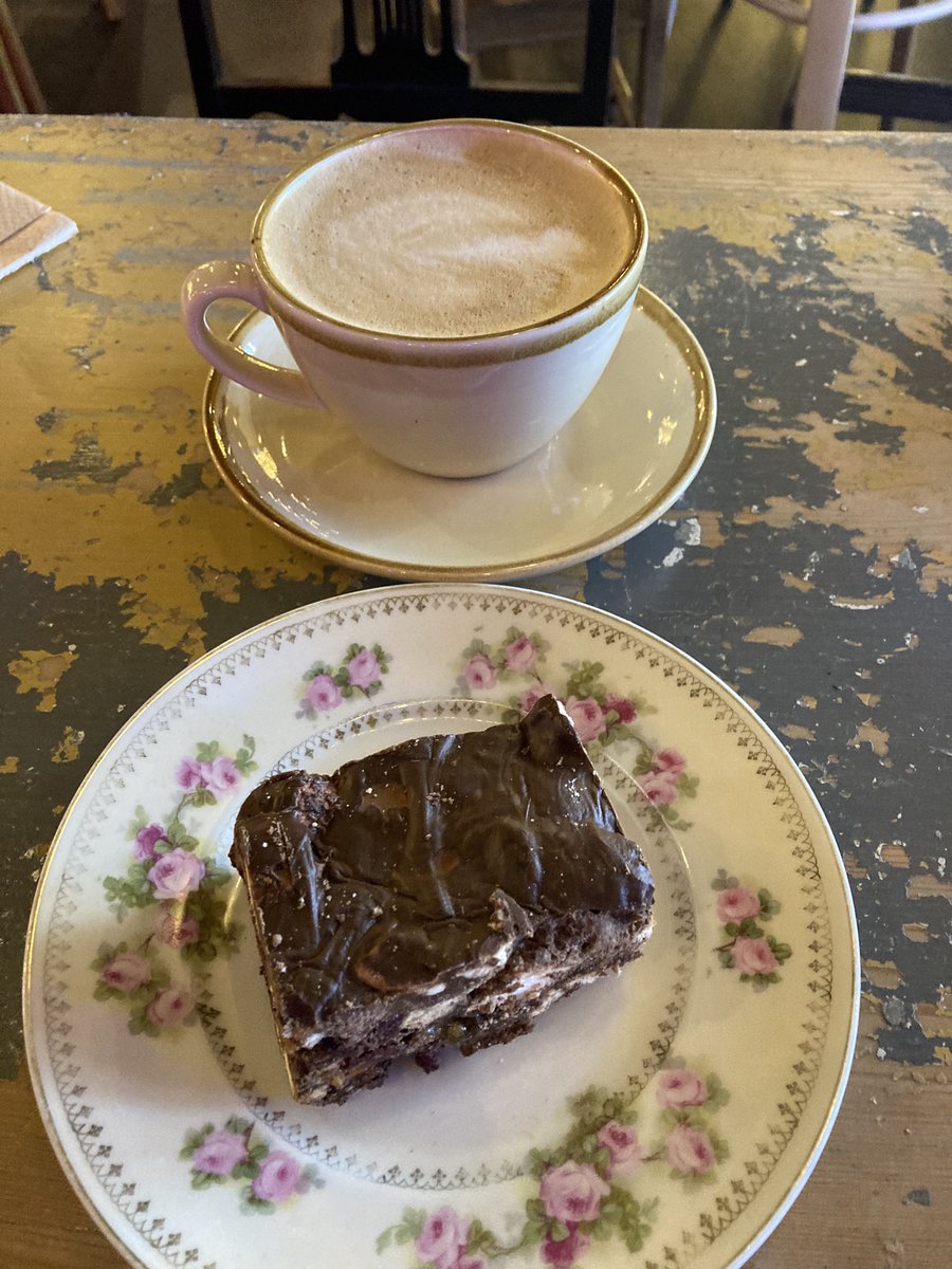 Mark Sutherland (@marksuth1980) on Twitter photo Great all round experience <a href="/soundloungeCIC/">The Sound Lounge</a> this afternoon. Coffee cake and customer service all 10/10 😀😀 Great all round experience <a href="/soundloungeCIC/">The Sound Lounge</a> this afternoon. Coffee cake and customer service all 10/10 😀😀