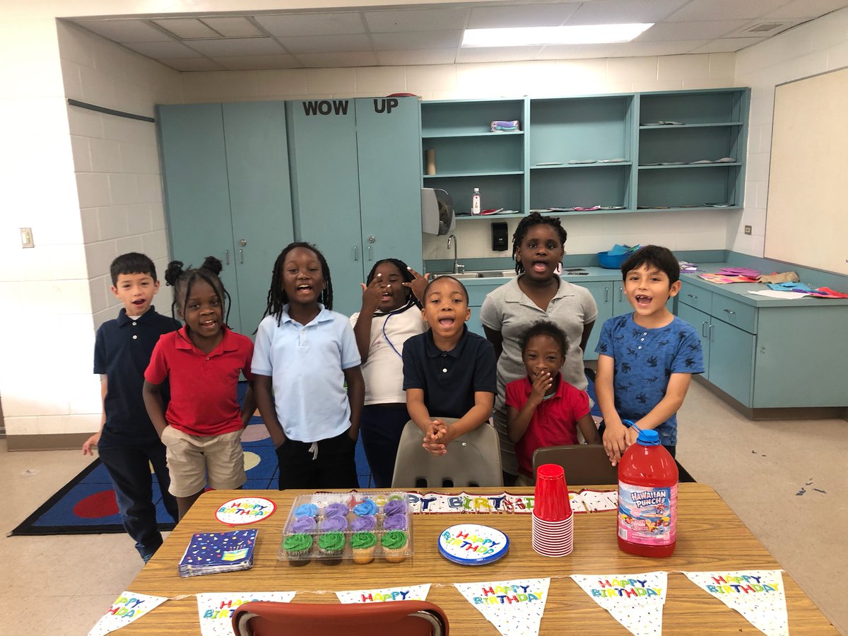STESAfterschool's tweet photo. This week in #ExploreLiteracy, our students read about birthday parties! In Afterschool fashion, we threw one HUGE birthday party for all of our students! @SeminoleTrails @ExtLrngSDPBC @PrimeTimePBC #AfterschoolWorks #AfterschoolMatters #birthdayparty https://t.co/lLBHuwfVgH