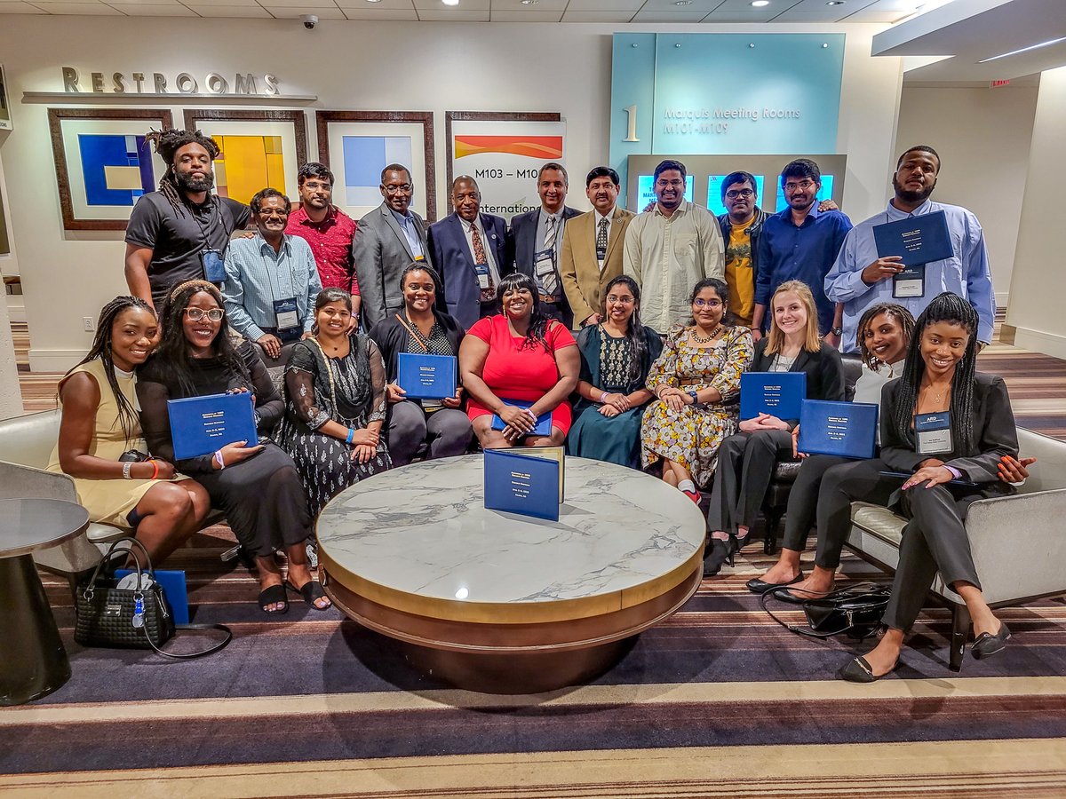 FvsuAg's tweet photo. More scenes from the 20th Association of Research Directors (ARD) Symposium in Atlanta. Congratulations again to our @FVSU student winners and to all students and faculty who participated. Well done, Wildcats! #Pathways2ARD2022 #1890ARDSymposium #1890ARD #FVSUag https://t.co/zMvLhJiu3z